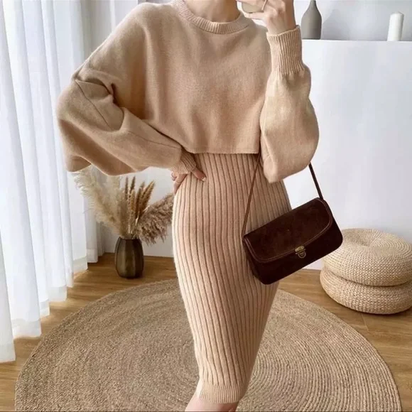 💜 Handmade Luxury Soft Sweater Dress - Picture 1 of 10